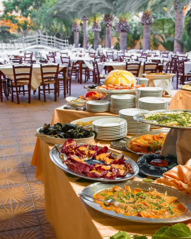 Dopo una giornata di visite, non c’è niente di meglio di un buffet vario e abbondante in un’atmosfera rilassante.

Scopri il comfort che ti aspetta all’Hotel President.
👉 Prenota su www.presidentmarsala.it

#HotelPresident #marsala #MarsalaExperience #BusinessHotel #SicilyTravel #PiscinaeSolarium #MarsalaWeekend